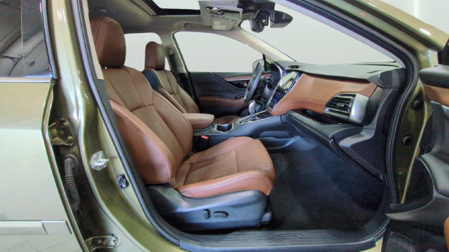 Used 2024 Subaru Outback Touring AWD/4WD image 13