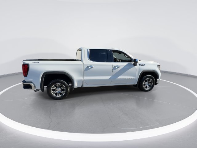 Used 2025 GMC Sierra 1500 SLT AWD/4WD image 9