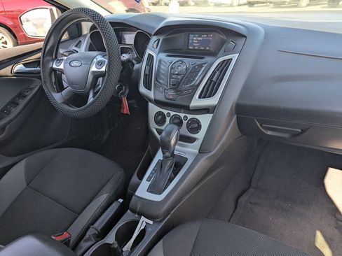 Used 2013 Ford Focus SE FWD image 31