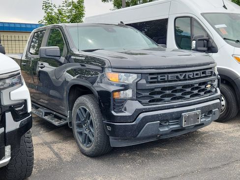 Used 2022 Chevrolet Silverado 1500 Custom AWD/4WD image 1