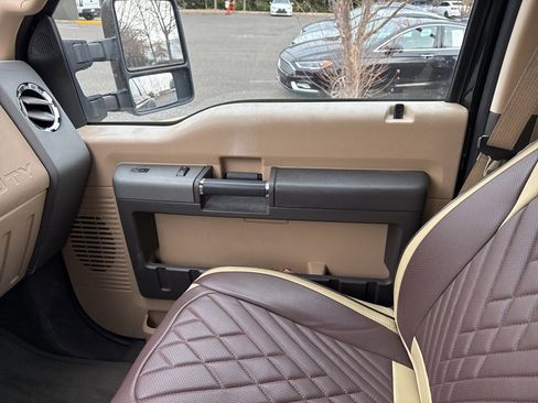 Used 2012 Ford F350 Lariat w/ Lariat Ultimate Pkg image 13