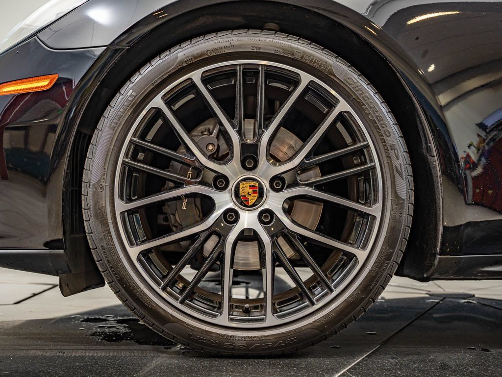 Certified 2023 Porsche Panamera Platinum Edition RWD image 13