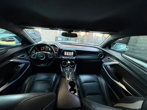 Used 2016 Chevrolet Camaro SS RWD image 41