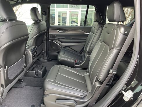 New 2026 Jeep Grand Cherokee L Limited image 15