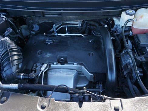 Used 2019 Chevrolet Traverse RS image 32