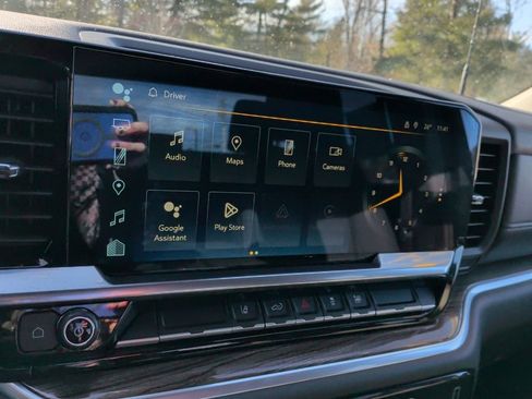 Used 2024 Chevrolet Silverado 2500 LT image 31