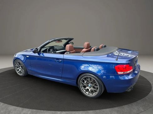 Used 2012 BMW 135i Convertible image 19