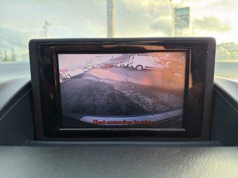 Used 2013 Lexus CT 200h image 22