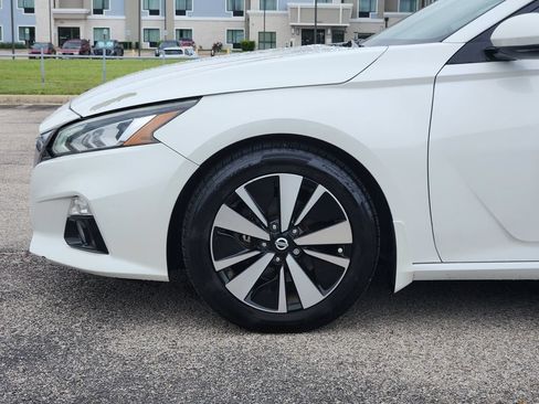 Used 2019 Nissan Altima 2.5 SL FWD image 6