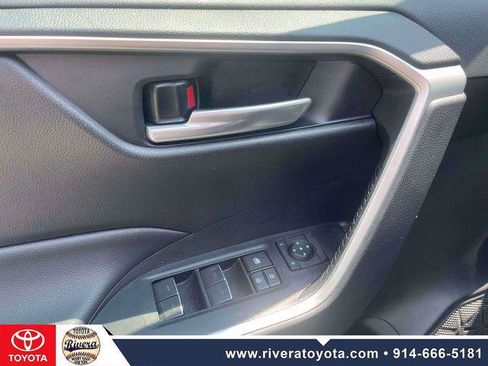 Certified 2025 Toyota RAV4 XLE w/ Convenience Package AWD/4WD image 16