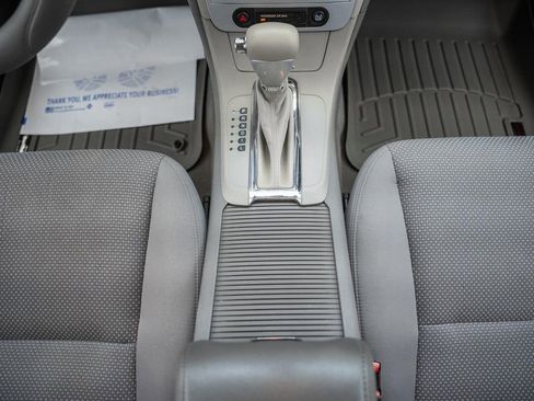 Used 2010 Chevrolet Malibu LS FWD image 21