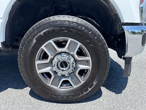 Used 2025 Ford F350 Lariat w/ Camper Package AWD/4WD image 31
