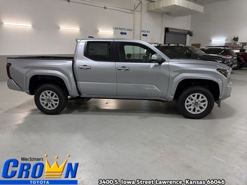 New 2026 Toyota Tacoma SR5 RWD image 10