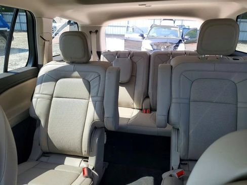 Used 2024 Lincoln Aviator Reserve w/ Equipment Group 201A RWD image 10
