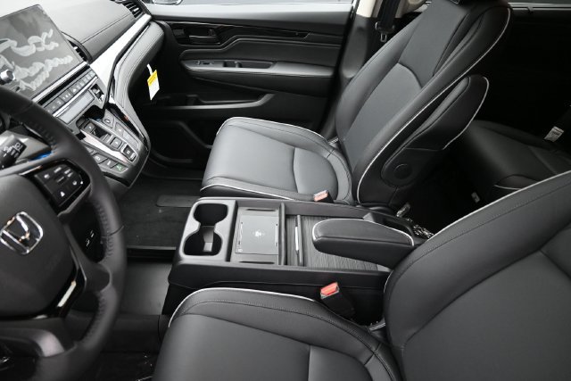 New 2027 Honda Odyssey Touring image 18