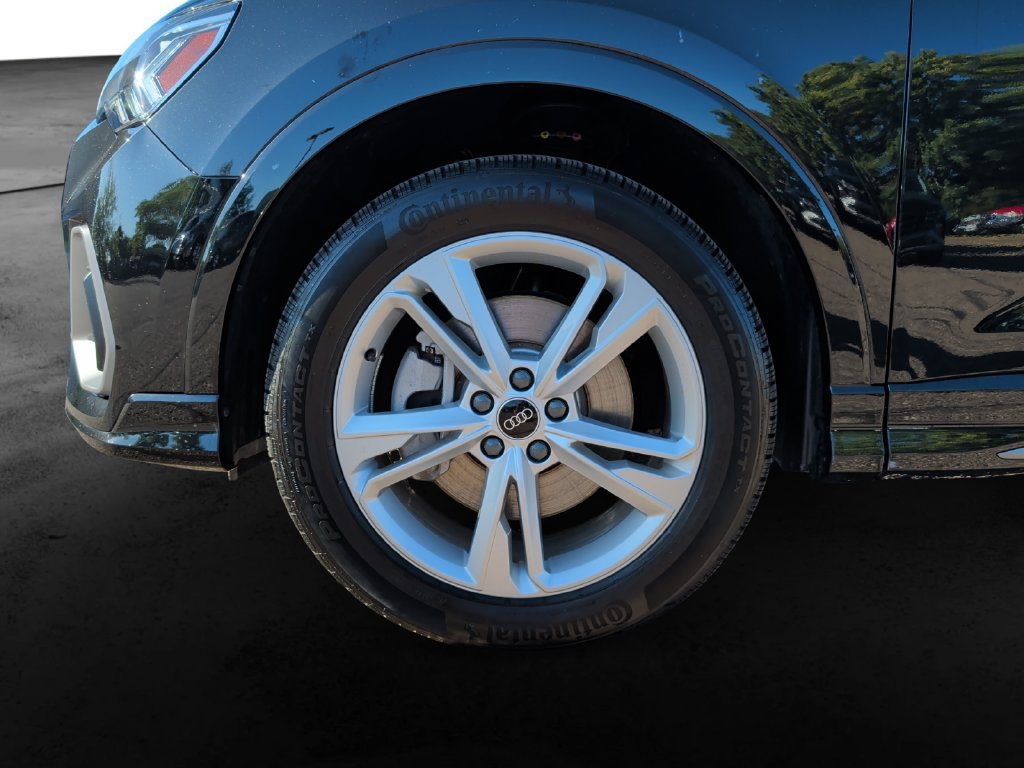Used 2023 Audi Q3 2.0T Premium Plus w/ Premium Plus Package AWD/4WD image 9