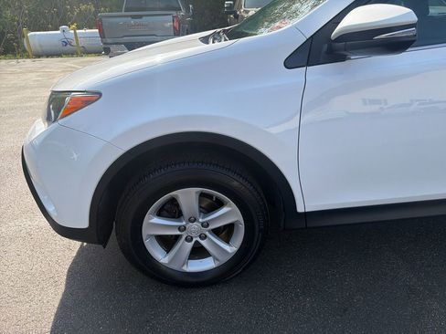 Used 2014 Toyota RAV4 XLE AWD/4WD image 28