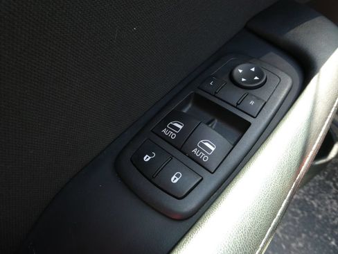 Used 2022 Dodge Challenger R/T Scat Pack RWD image 17