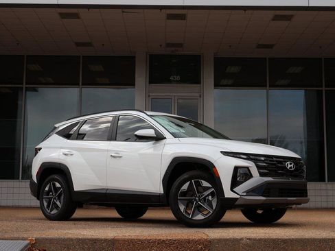 New 2026 Hyundai Tucson SEL image 2