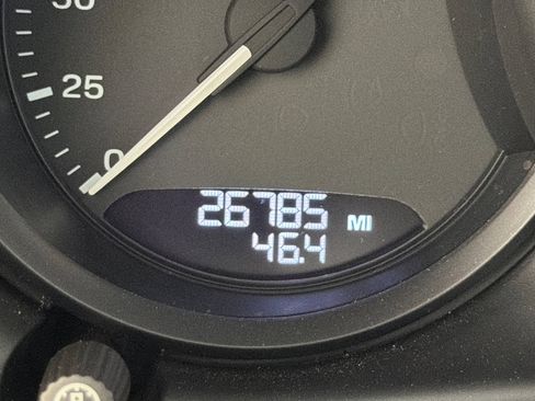 Used 2022 Porsche Macan w/ Driver Memory Package image 23