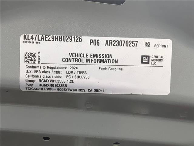 Used 2024 Buick Envista Sport Touring FWD image 25