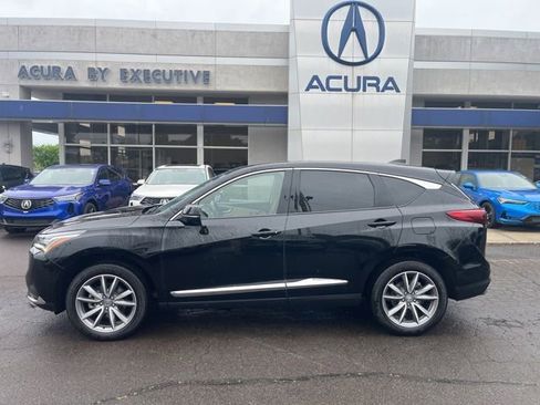Used 2023 Acura RDX AWD w/ Technology Package image 4