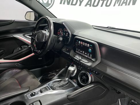 Used 2018 Chevrolet Camaro SS RWD image 18