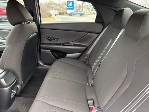 Certified 2025 Hyundai Elantra Sport FWD image 18