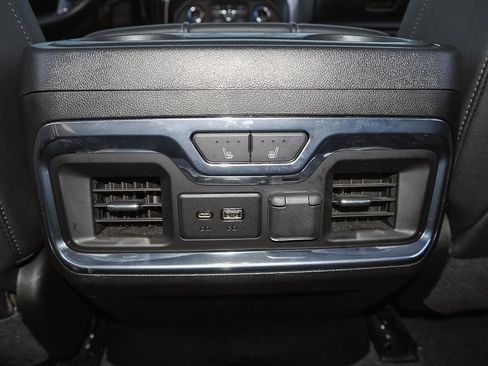 Used 2021 Chevrolet Silverado 2500 LTZ w/ LTZ Convenience Package image 25