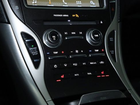 Used 2019 Lincoln Nautilus FWD image 24