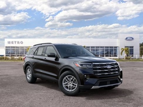 New 2027 Ford Explorer Active w/ Active Comfort Package RWD image 4