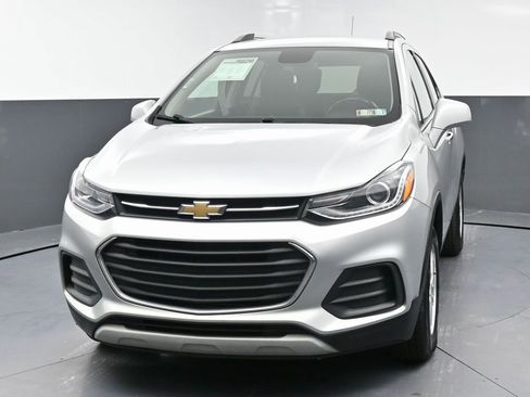 Used 2019 Chevrolet Trax LT w/ LT Convenience Package image 5
