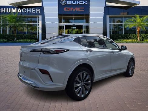 New 2026 Buick Envista Avenir FWD image 7