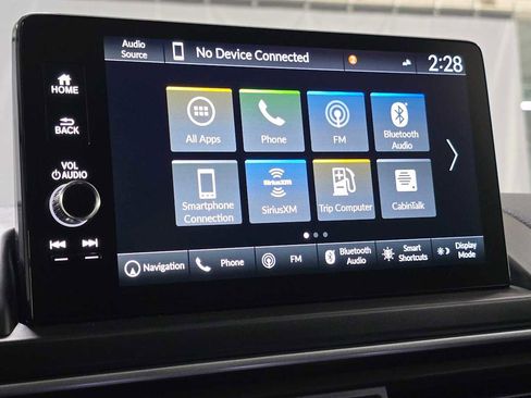 Used 2025 Honda Pilot Touring image 33