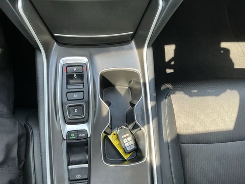 Used 2022 Honda Accord Sport image 25