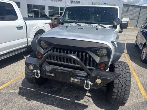 Used 2011 Jeep Wrangler Unlimited Sport AWD/4WD image 2