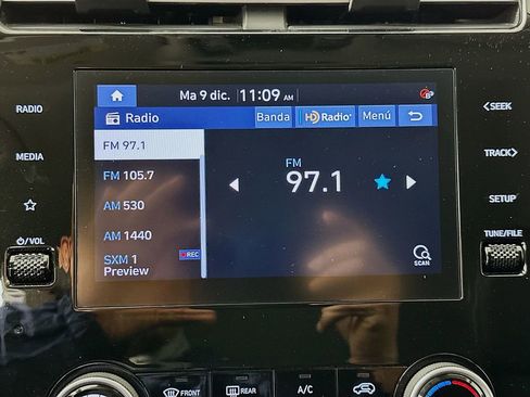 Used 2023 Hyundai Tucson SEL image 14