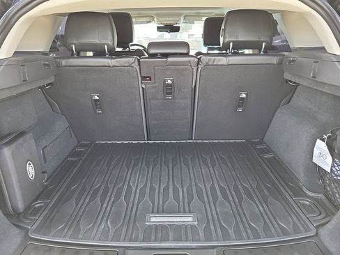 Used 2021 Land Rover Range Rover Evoque S image 12