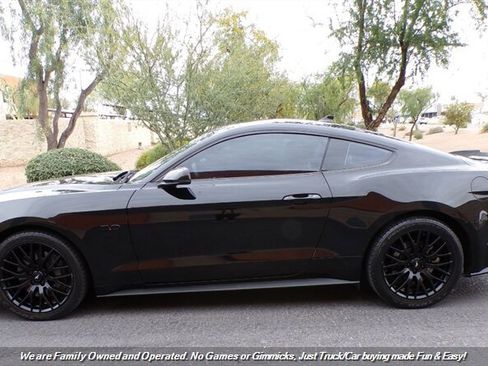Used 2021 Ford Mustang GT Premium w/ Equipment Group 401A image 5