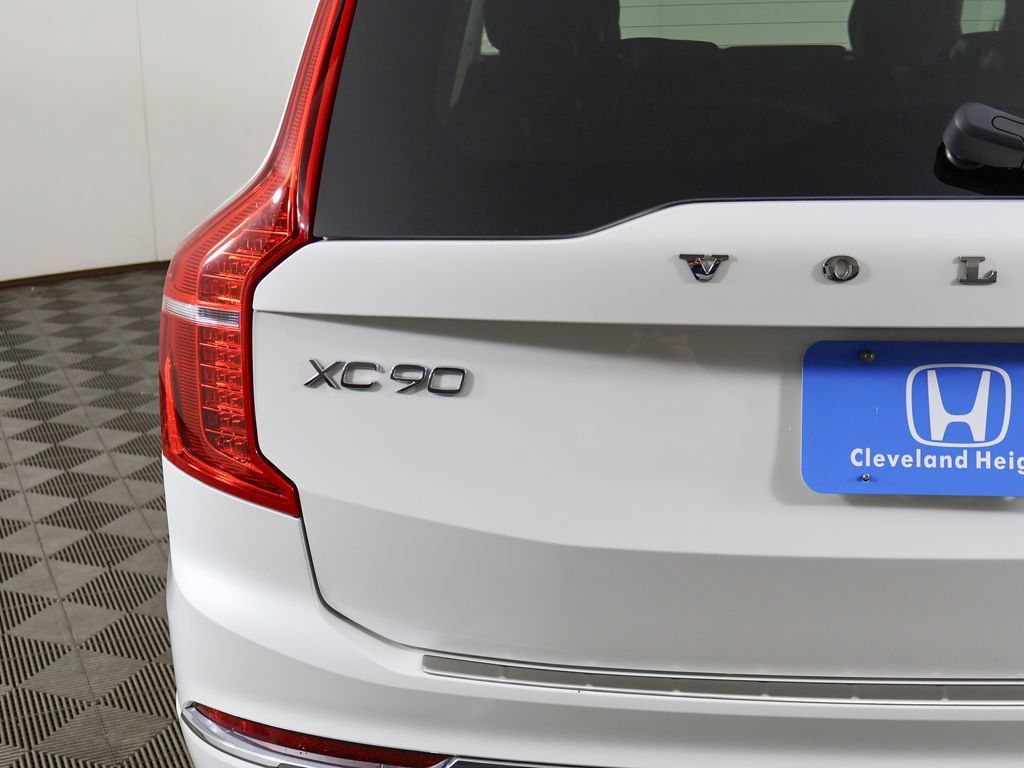 Used 2024 Volvo XC90 B6 Plus w/ Protection Package Premier AWD/4WD image 18