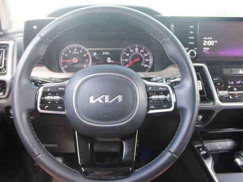 Used 2023 Kia Sorento S w/ Panoramic Sunroof Package AWD/4WD image 37
