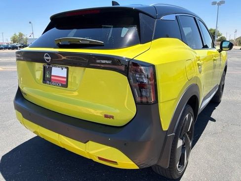 Certified 2025 Nissan Kicks SR FWD image 6