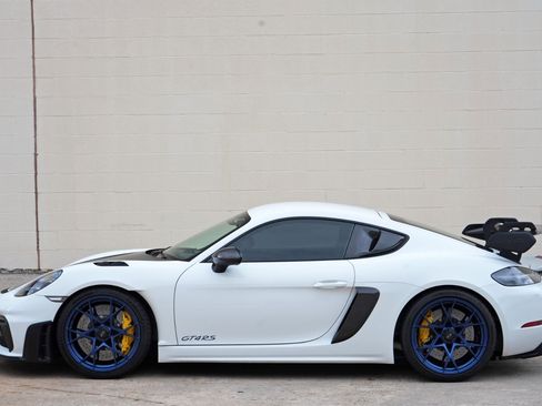 Used 2024 Porsche 718 Cayman GT4 RS w/ Weissach Package RWD image 45