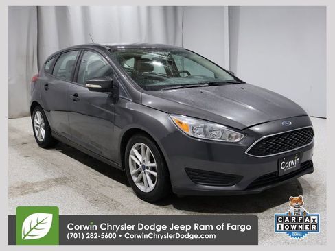 Used 2018 Ford Focus SE w/ Cold Weather Package image 1