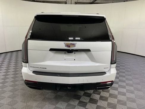Used 2025 Cadillac Escalade Sport w/ Touring Package AWD/4WD image 6