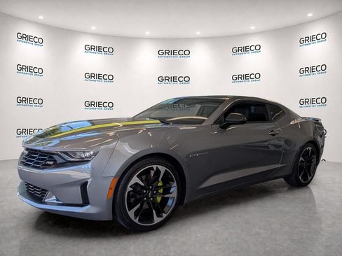 Certified 2021 Chevrolet Camaro LT RWD image 3