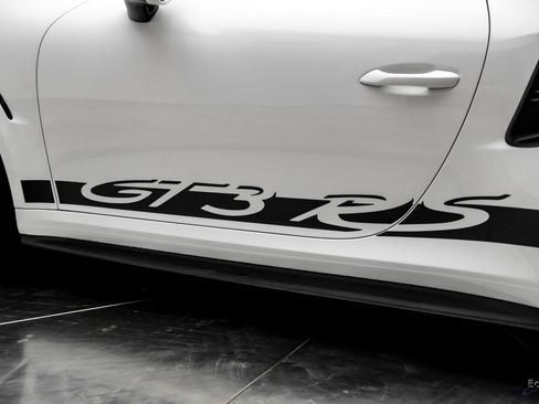 Used 2019 Porsche 911 GT3 RS RWD image 42