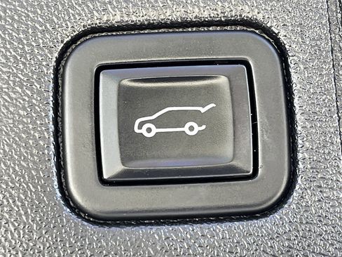 Used 2021 GMC Terrain SLT w/ Infotainment Package II image 30