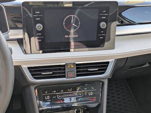 New 2025 Volkswagen Taos SE image 13
