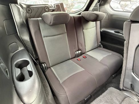 Used 2019 Nissan Pathfinder S AWD/4WD image 14